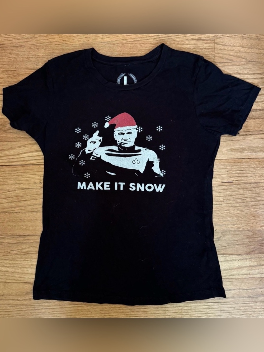 Star Trek Christmas Tee - Picture 1 of 4